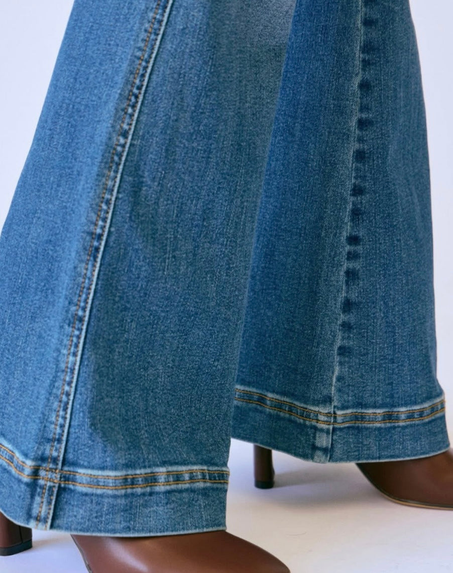 Judy Blue Petite Jeans