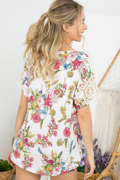 PLUS FLORAL BOXY TOP