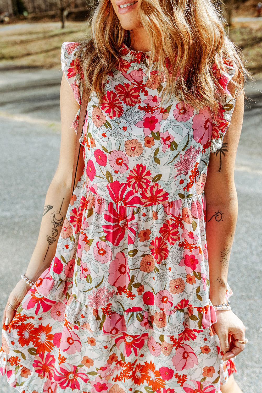 White Floral Frilled Neckline Puff Sleeve Blouse