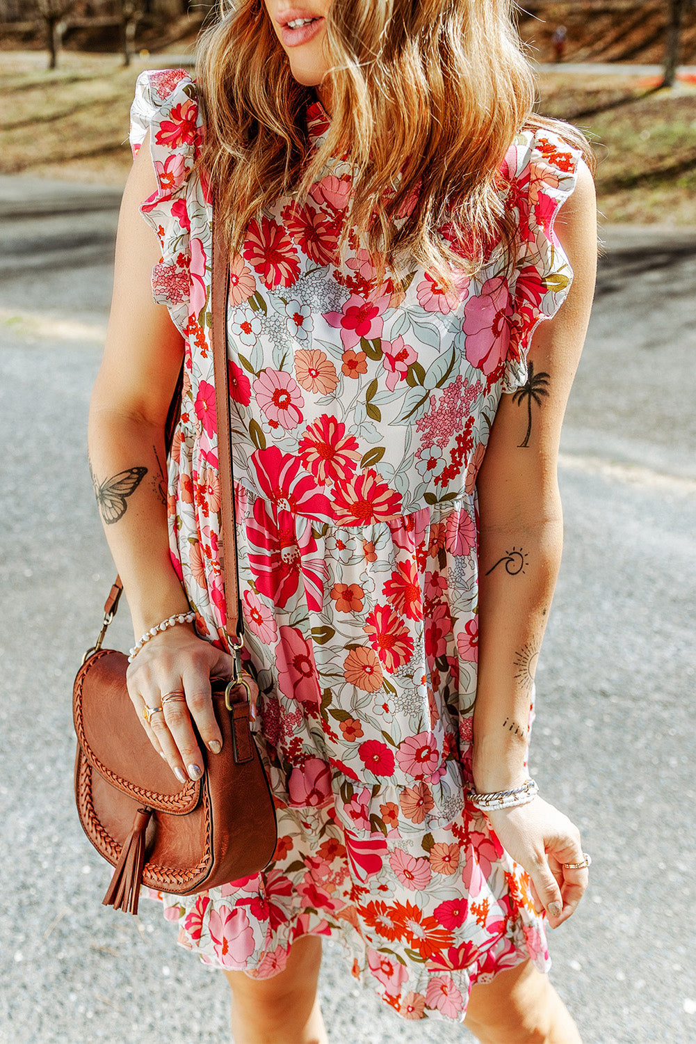 White Floral Frilled Neckline Puff Sleeve Blouse